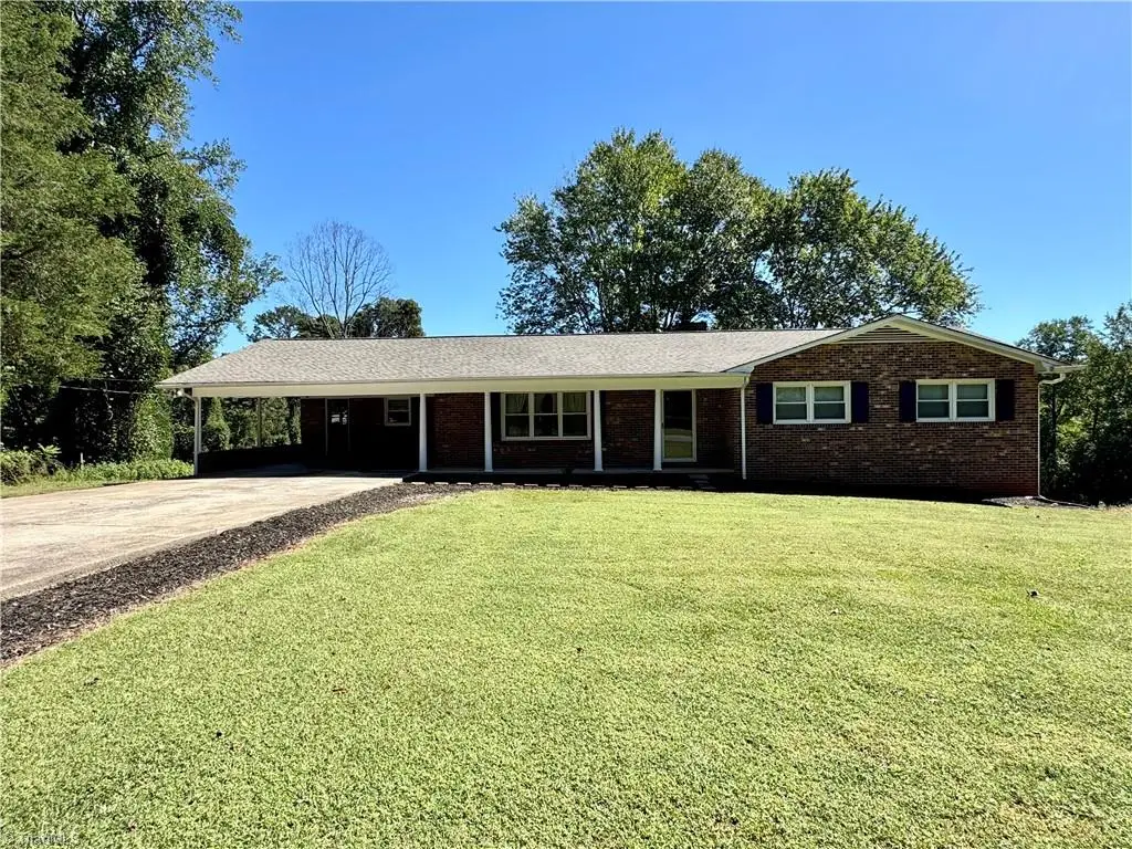 140 Northeast Circle, Elkin, NC 28621 - #1