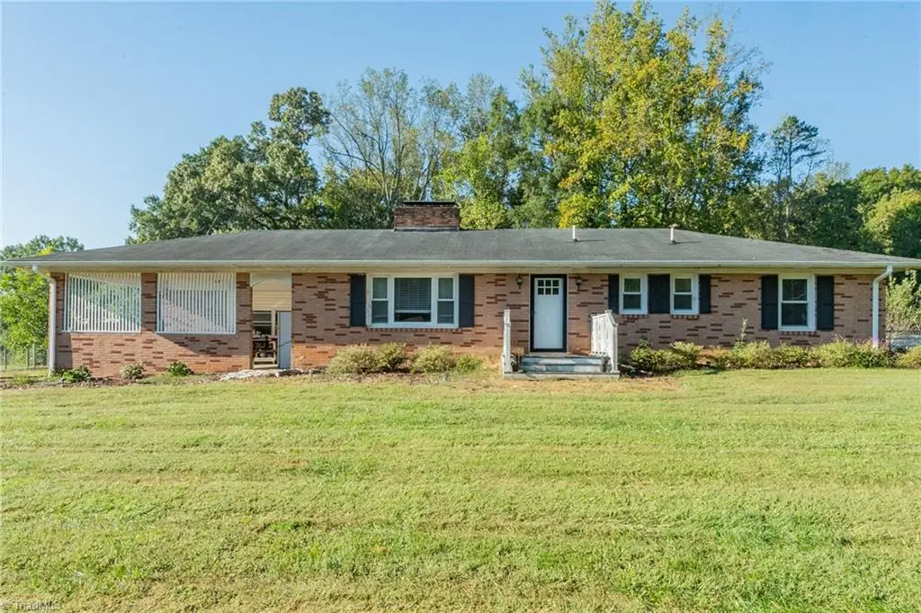 1829 Hill Everhart Road, Lexington, NC 27295 - #1