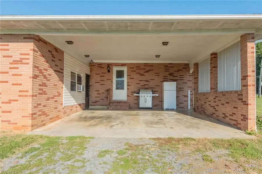 1829 Hill Everhart Road, Lexington, NC 27295 - #3