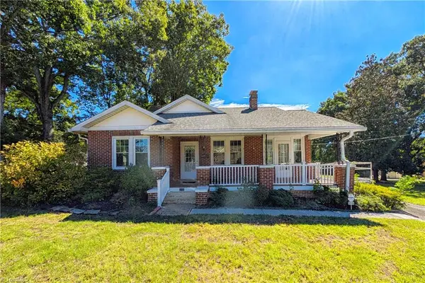 3606 Country Club Road, Winston-Salem, NC 27104