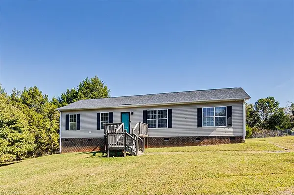 3242 Creekridge Country Road, Randleman, NC 27317