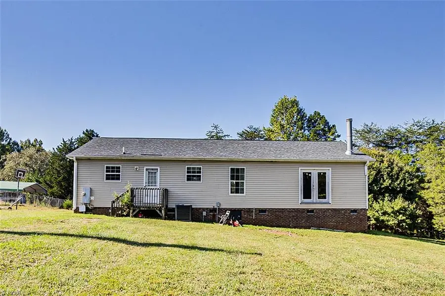 3242 Creekridge Country Road, Randleman, NC 27317 - #2