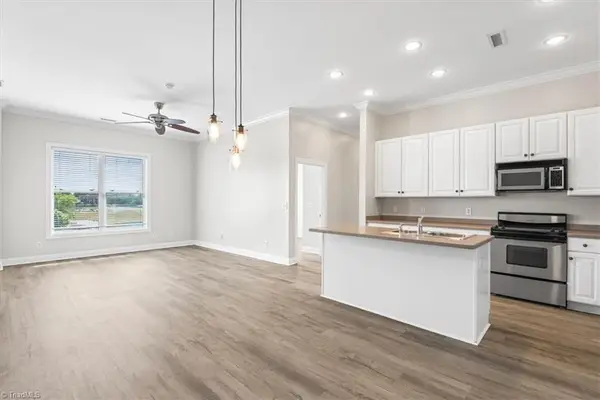 113 N Church Street #206, Greensboro, NC 27401