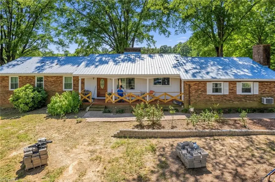 2661 Nc Highway 24 27 W, Mount Gilead, NC 27306 - #2