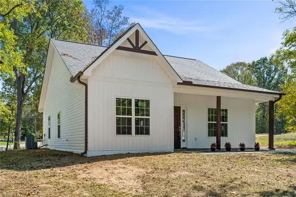 1055 Fisher Ferry Street, Thomasville, NC 27360