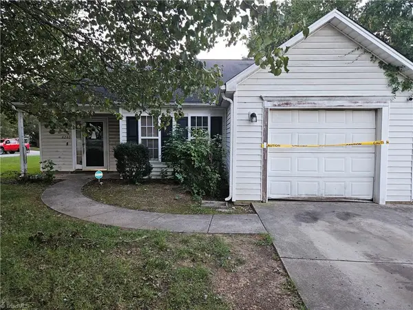 4240 Blazingwood Court, Greensboro, NC 27406