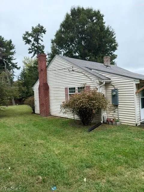 140 Albertson Road, Thomasville, NC 27360 - #3