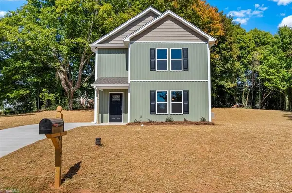 445 Buick Street, Winston-Salem, NC 27101