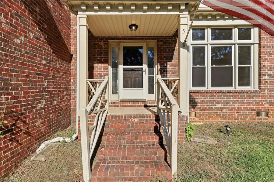 5 Whispering Court, Greensboro, NC 27407 - #3