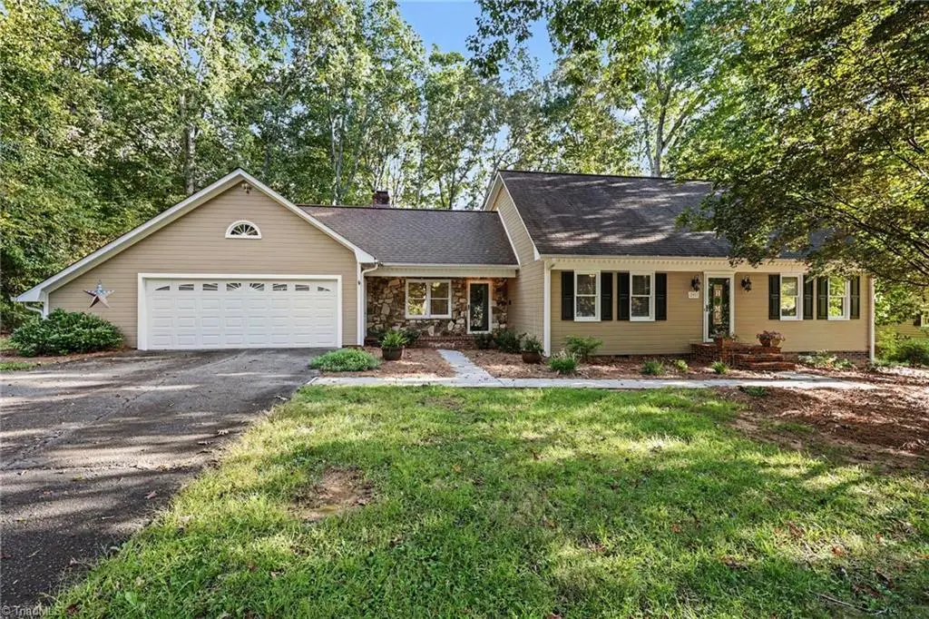 205 Beechwood Drive, Mocksville, NC 27028 - #1