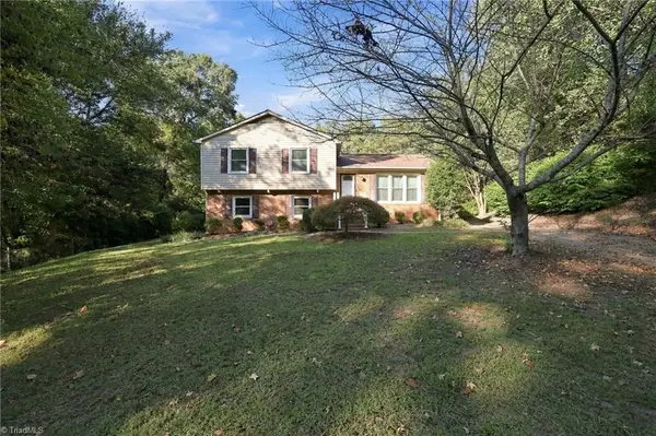 3701 Rolling Road, High Point, NC 27265