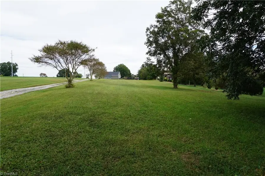 141 Old Thomas Farm Road, Lexington, NC 27295 - #2
