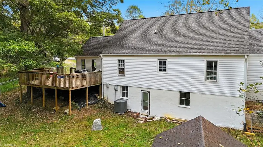 2226 Nc Highway 268, Pilot Mountain, NC 27041 - #3