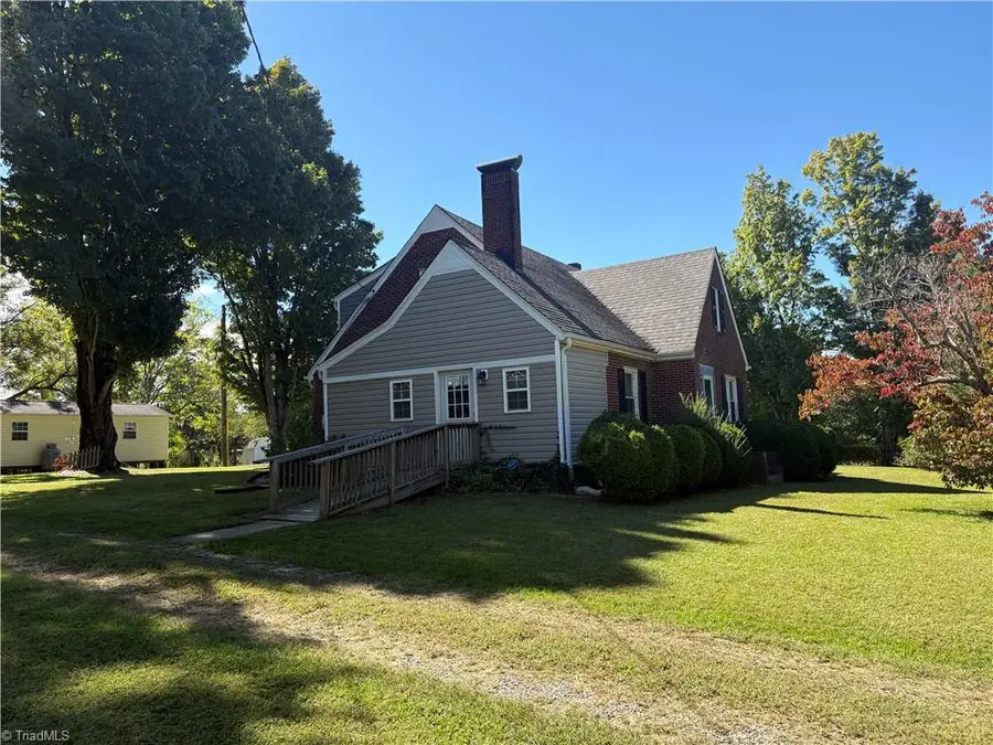 189 Russell Road, Mount Airy, NC 27030 - #2