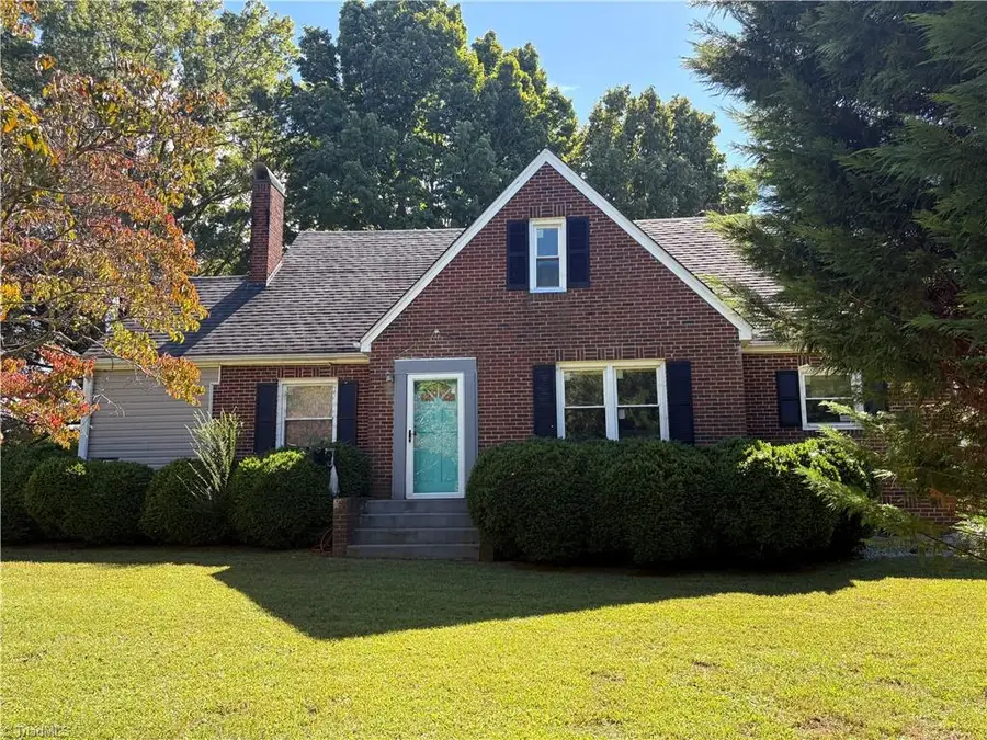 189 Russell Road, Mount Airy, NC 27030 - #3