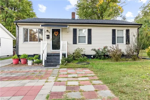 2112 Vale Place, Greensboro, NC 27401
