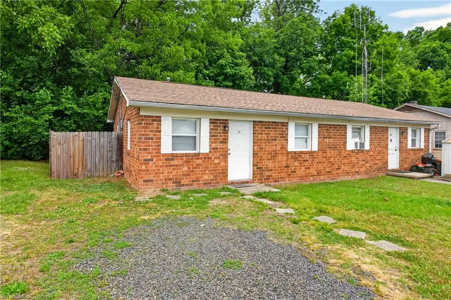 21 Hunter Street, Thomasville, NC 27360 - #2