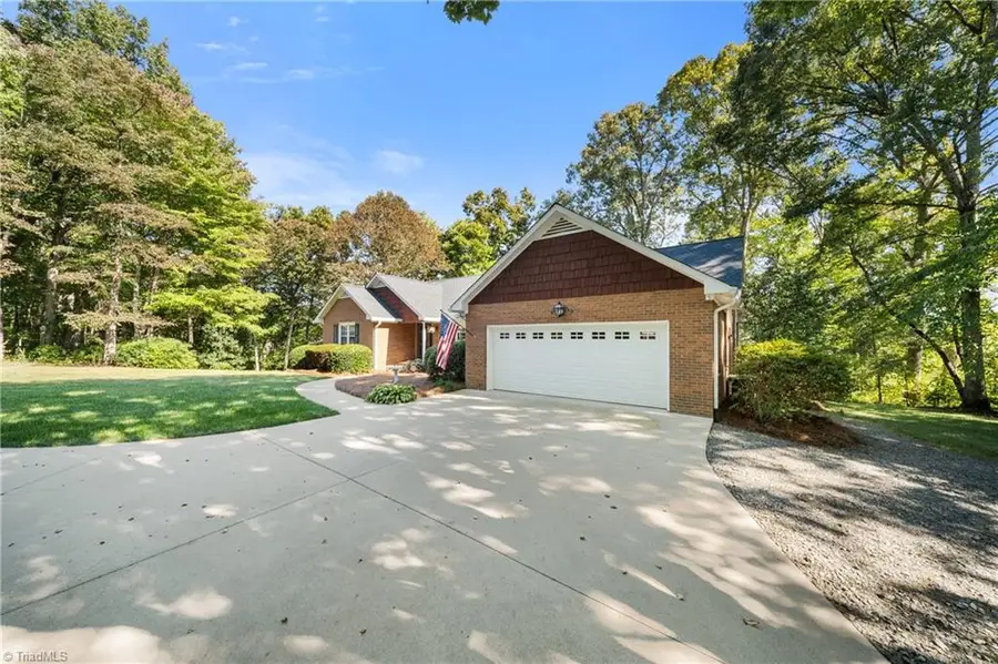 6750 Leward Road, Pfafftown, NC 27040 - #2