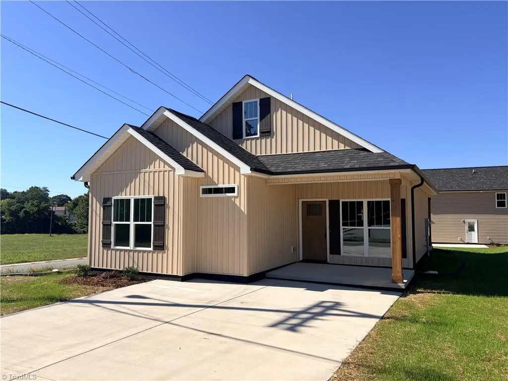 28 Mock Street, Thomasville, NC 27360 - #1