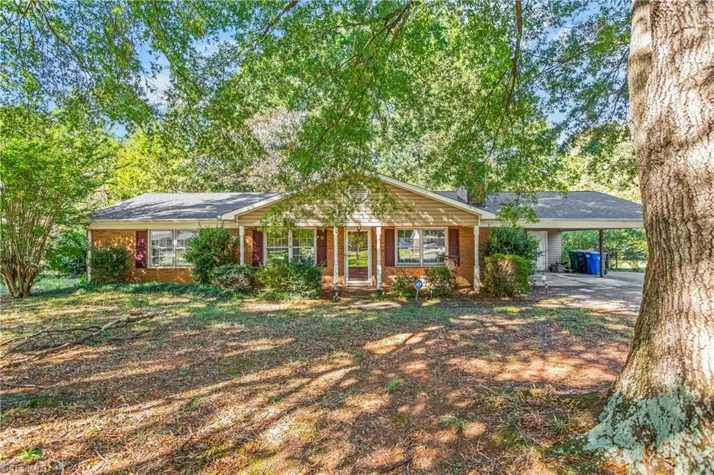 466 Pine Forest Drive, Kernersville, NC 27284 - #1