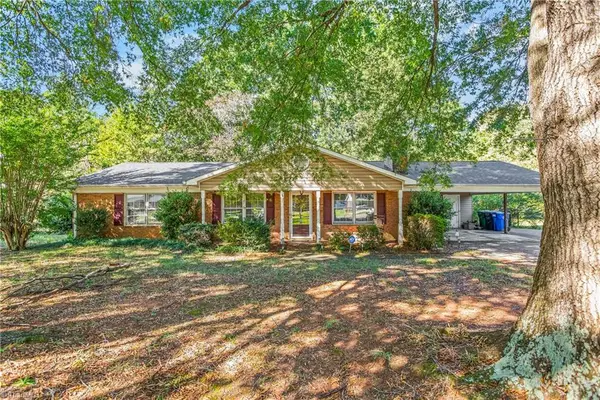 466 Pine Forest Drive, Kernersville, NC 27284