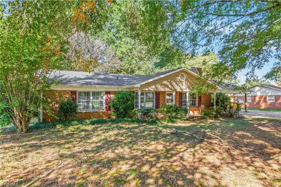 466 Pine Forest Drive, Kernersville, NC 27284 - #2