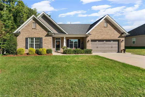 162 Gracie Lane, Clemmons, NC 27012