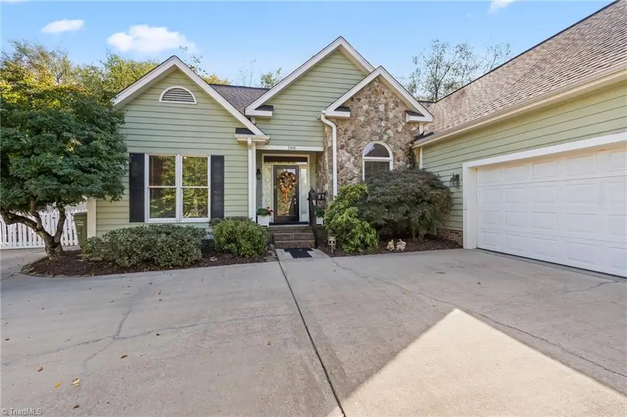 188 White Oak Road, Thomasville, NC 27360 - #3