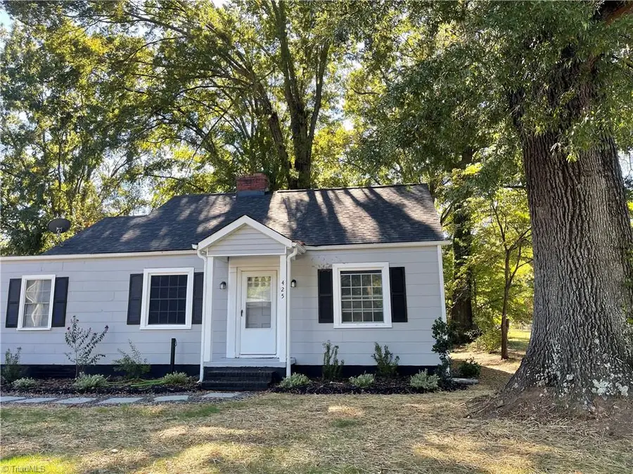 425 Moir Street, Eden, NC 27288 - #3