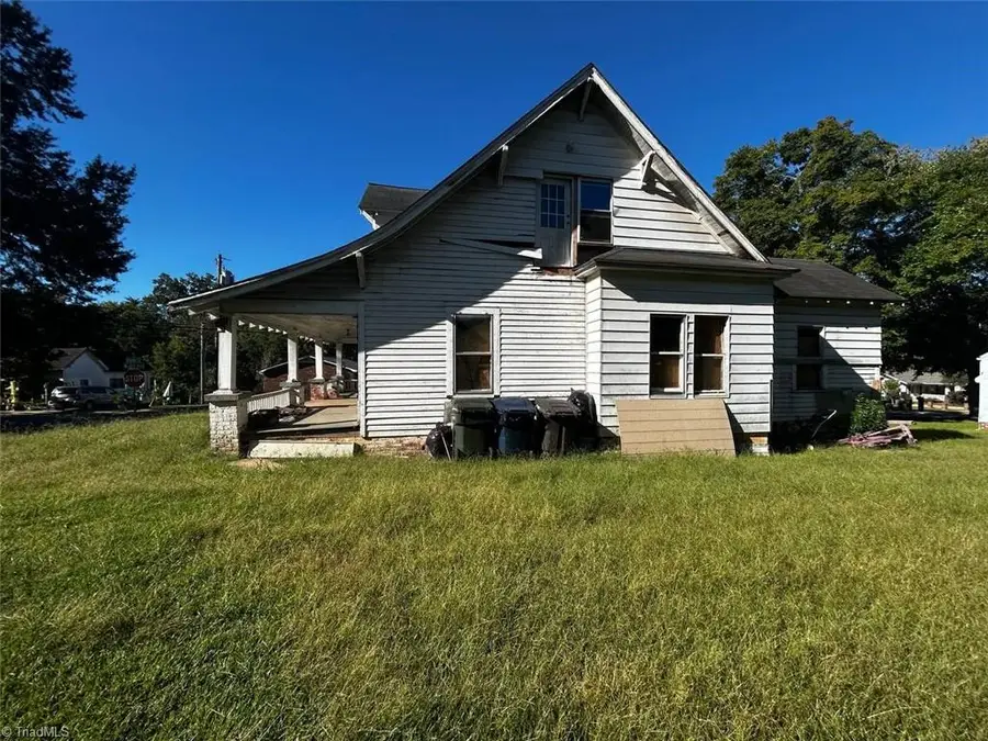 230 Vance Street, Lexington, NC 27292 - #2