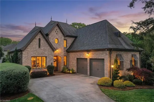 4090 Carriage Manor Cove, Winston-Salem, NC 27106