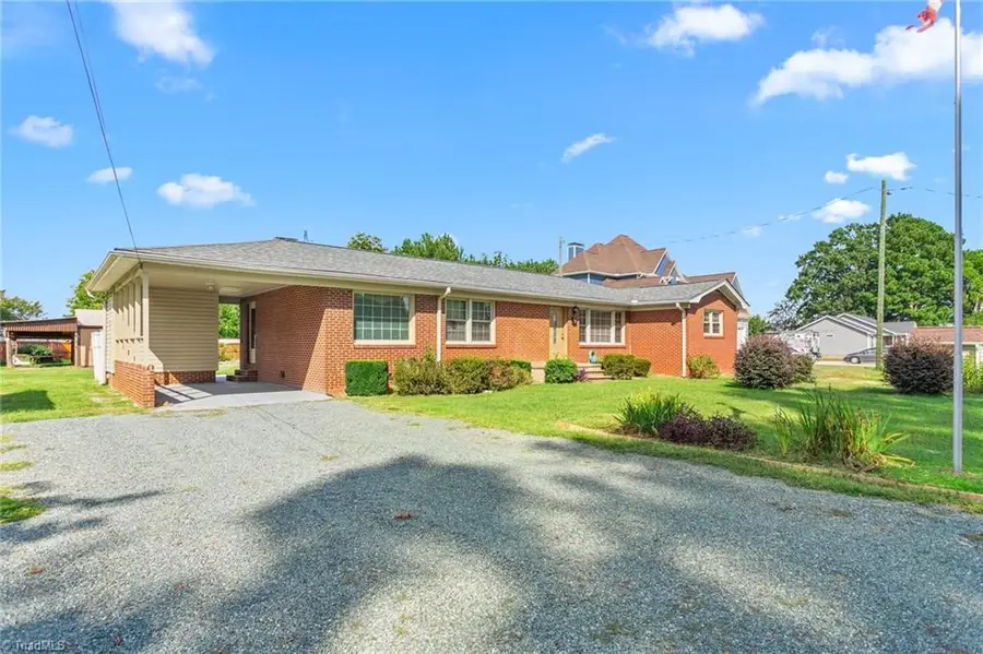 126 Andrews Avenue, Graham, NC 27253 - #2