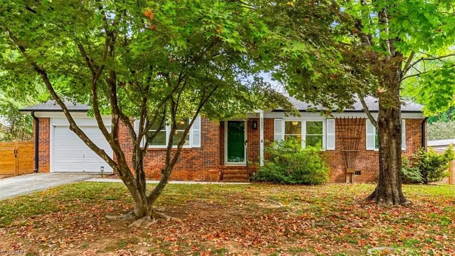 2607 New Garden Road E, Greensboro, NC 27455 - #2