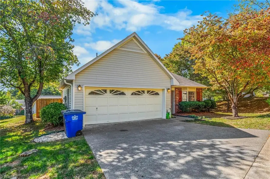 1013 Heatherstone Court, Winston Salem, NC 27104 - #2