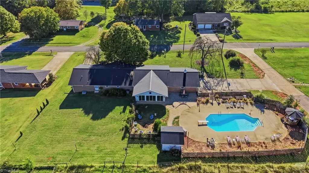 186 Tyro Heights Road, Lexington, NC 27295 - #1