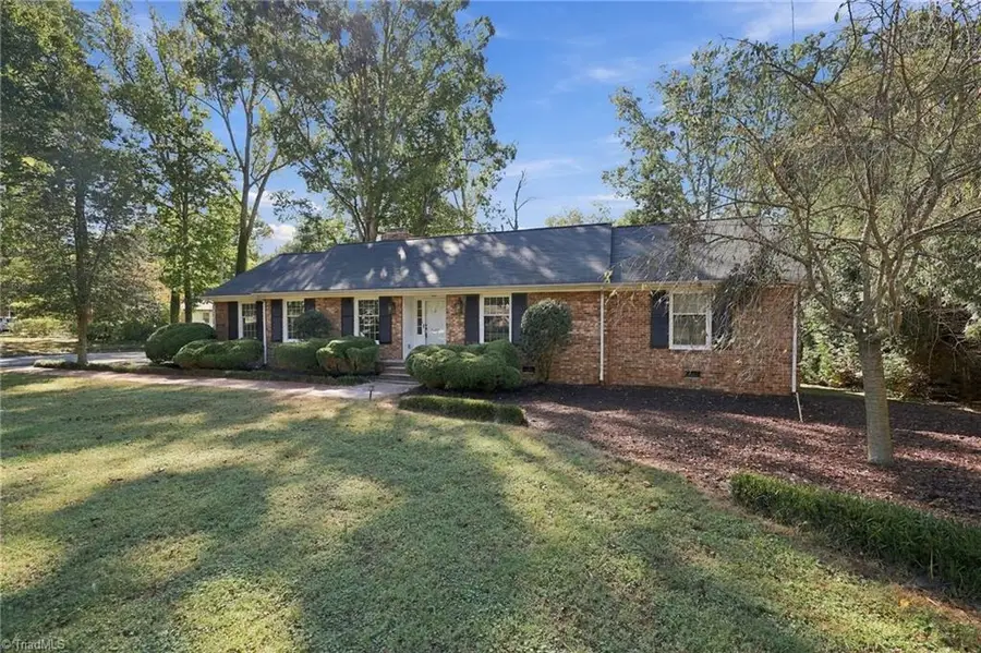 501 Mendenhall Road, Jamestown, NC 27282 - #3
