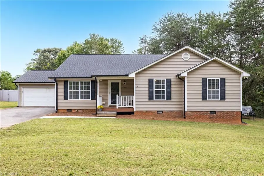 2095 Ardmore Court, Winston Salem, NC 27127 - #2