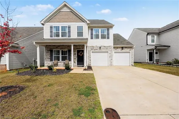 1435 Finwick Drive, Pfafftown, NC 27040