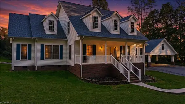 151 Robertson Drive, Taylorsville, NC 28681