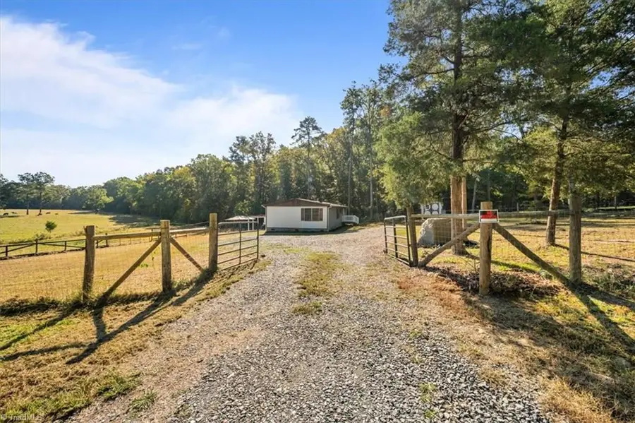 7775 Riverside Road, Seagrove, NC 27341 - #2