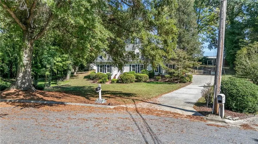 802 Kingston Drive, High Point, NC 27262 - #3