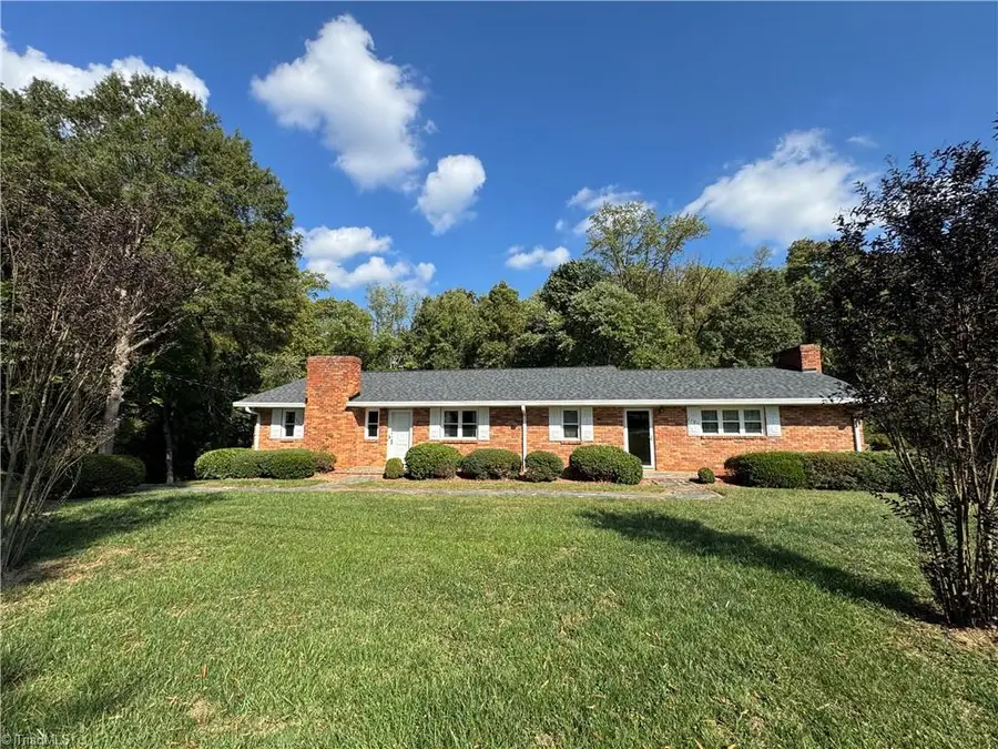5721 Nylon Drive, Winston Salem, NC 27105 - #2