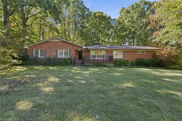 5704 Kings Court, Pleasant Garden, NC 27313
