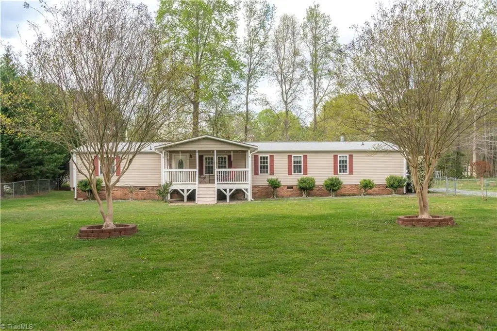 1007 High Rock Shores Drive, Lexington, NC 27292 - #1