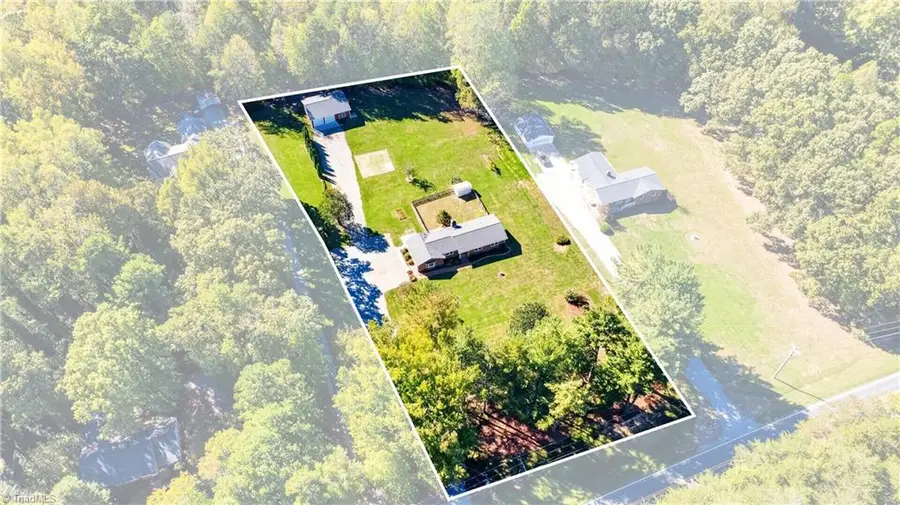 3612 Southeast School Road, Greensboro, NC 27406 - #3