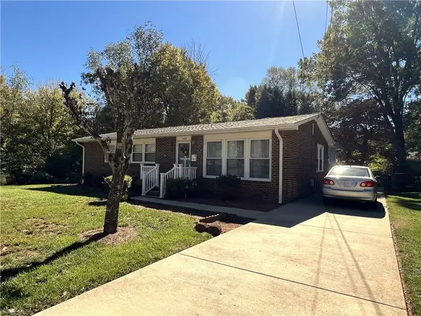 1302 Runyon Drive, Greensboro, NC 27405