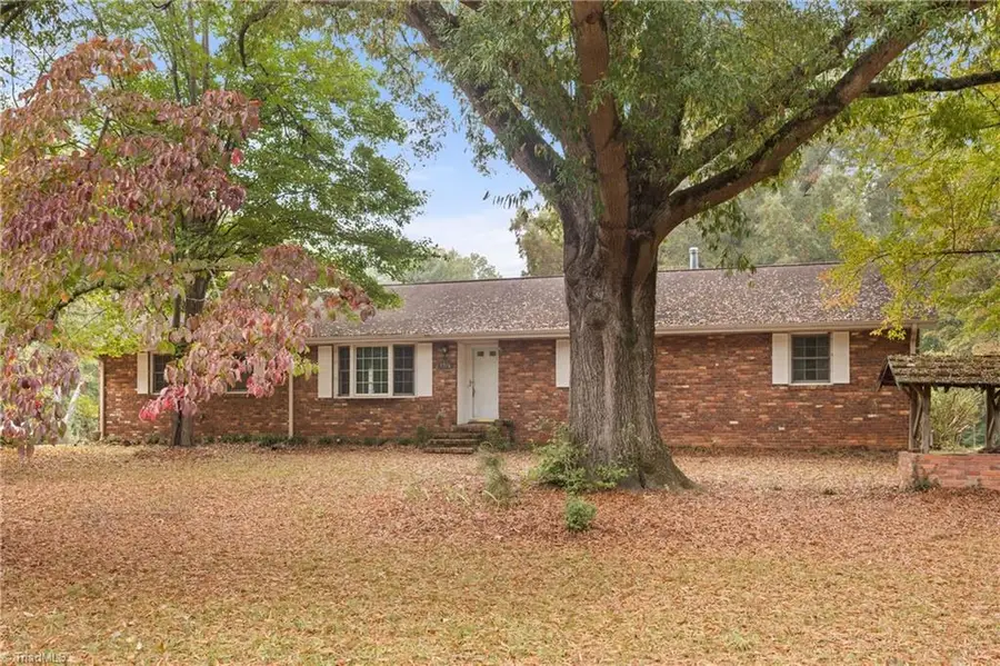 1516 Jonestown Road, Winston Salem, NC 27103 - #2