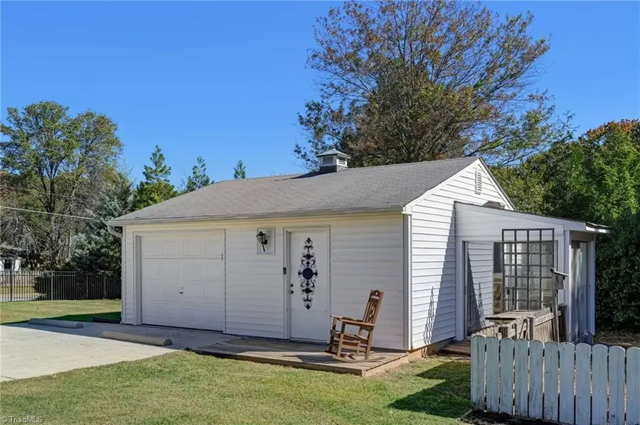1006 Jefferson Road, Greensboro, NC 27410 - #2