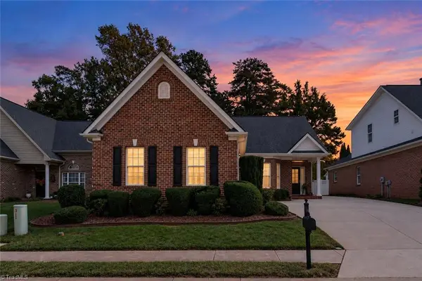 5933 Kenville Green Circle, Kernersville, NC 27284