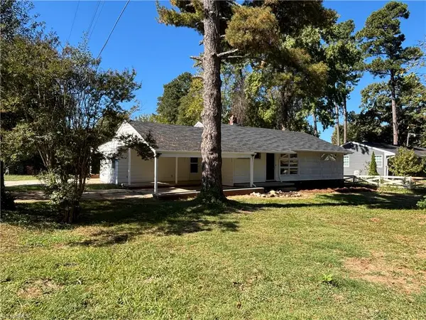2614 Pinecroft Road, Greensboro, NC 27499